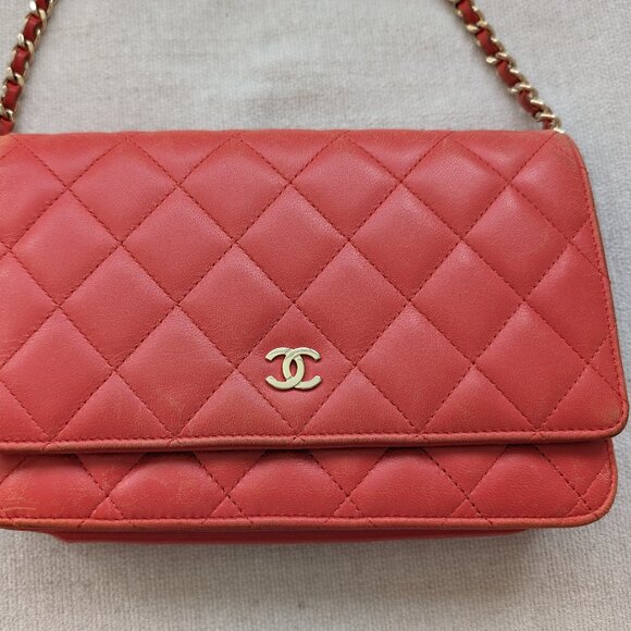 Chanel Classic Wallet on Chain in Pink - Picture 3 of 15